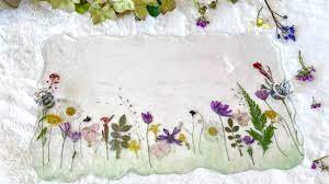 Sly for easing my nerves and helping my first lecture be a success! How To Make A Beautiful Flower Resin Tray From A Mold Youtube