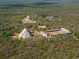 Mexico: Yucatán - Uxmal Archaeological Site - Hoblets On The Go