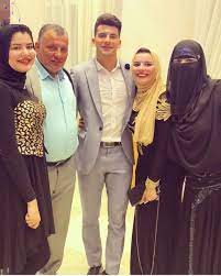 #احمد_سيد_زيزو وسط مهاجم #الزمالك جناح وصانع ألعاب يمتلك سرعة يجيد التحكم فى الكرة وشارك الموسم الماضى كجناح يمين و شمال بشكل كويس اتمنى يتم تجربته فى مركز الدفندر زى ساسى مثلا اتوقع نجاحهpic.twitter.com/dc6cks4cz2. Ù‚ØµØ© ØµÙˆØ± Ø²ÙŠØ²Ùˆ ØµØ§Ø±ÙˆØ® Ø§Ù„Ù‚Ù„Ø¹Ø© Ø§Ù„Ø¨ÙŠØ¶Ø§Ø¡ Ø§Ù„ÙŠÙˆÙ… Ø§Ù„Ø³Ø§Ø¨Ø¹