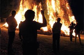Therefore, the feast of john the baptist was fixed on 24 june, six months before christmas according to the old roman calculation (ante diem viii kalendas iulias). Le Feu De La Saint Jean De Long Le Plus Grand Des Hauts De France Est Annule Le Journal D Abbeville