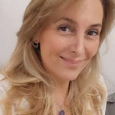 Adriana Andrea Fiore (draadrianaafiore)