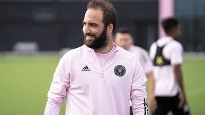 Выступал за национальную сборную аргентины. Inter Miami Cf Forward Gonzalo Higuain Says He Enjoys Playing Soccer Again In Mls Mlssoccer Com