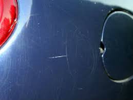 • thecousindan shows you how to inexpensively fix chipped, scratched paint on your car with relatively little hassle. Your Basic Car Scratch Repair Guide I Desjardins Insurance