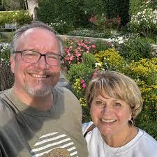 Roy jolted awake in intense pain. It felt like someone was punching a hole  through his chest and squeezing the life out of his heart. He woke up his  wife, Kim. "I