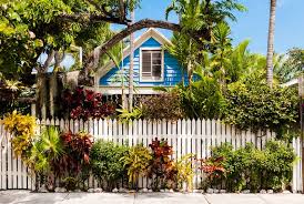 This outr{ }e place, this island called key west, possesses a legendary status that is way beyond its small circumference; Key West In December 12 Fun And Festive Things To Do