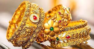 ঈদের আগে স্বর্ণের দাম কমে ২ লাখ ৩৫ হাজার টাকা ভরি