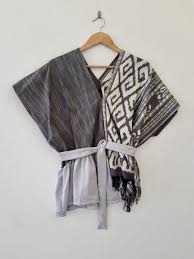 Thanks for dropping by kain tenun indonesia (persada tenun)! Blouse Tenun Lurik Gerimis Mix Tenun Troso Baju Atasan Wanita Model Baju Wanita Membuat Baju