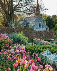 Charlie Mccormick S Garden Little Bredy Dorset Photo Clive Nichols Garden Photographer Charming Garden Beautiful Gardens Garden Inspiration