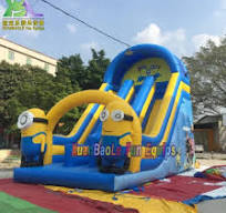 [Hot Item] Animated Comic Character Big Kids Ground Inflatable Dry Slide  with Arch Door