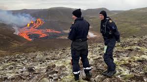 A volcano that had been inactive for roughly 6,000 years erupted on friday night on the reykjanes peninsula in southwestern iceland, according to ap.why it matters: Uhxbkp90hnv74m