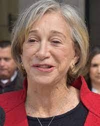 Joyce Dudley's Instagram, Twitter & Facebook