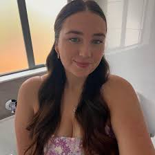 Olivia Hewson (@livvyhew) • Instagram photos and videos