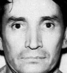 8 de enero de 1946), conocido popularmente como «el jefe de jefes», es un narcotraficante mexicano.en la década de 1980 fue denominado como el «zar de la droga» en méxico.fue uno de los fundadores del primer cartel cártel de guadalajara y controló por un tiempo todo el trasiego ilegal de drogas de méxico a los estados unidos. Meet Miguel Angel Felix Gallardo The Godfather Of Cocaine