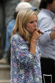 Pin On Les Celebrites Et Leur Cigares