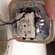 Sowie zwischen haushaltsgerät, industriell, und verbraucherrecht elektronik seil stromkabel. Lampe Anschliessen Und Strom Messen Aber Wie Elektrik Kabel Sicherung