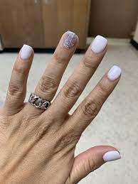 White Square Short Acrylic Nails With Silver Glitter Accent Nail White Acrylic Nails With Glitter White Glitter Nails White And Silver Nails