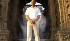 The Padman Song Padman Title Track Traces Akshay Kumar S Journey From A Village Simpleton To An Inspiring Entrepreneur India Com Padman album download from dec 26, 2017 sung by arijit singh.