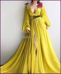 Fabriqué à partir les meilleurs tissus, deux couches de dentelle douce et coton de soie. Robe De Soiree Longue Avec Manches Longues Mon Univers Mariage
