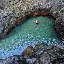 Ada Yang Pernah Berendam Di Kolam Alami Ini Tempatnya Memang Sangat Asri Sejuk Dan Menenangkan Di Musim Panas Debit Airnya Akan N Di 2020 Berenang Kolam Musim Panas