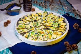 Une Recette De Moules Froides Pour Revaloriser Les Restes Par Youcook Recette En 2020 Recette Moules Recette Recette Froide