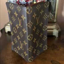 Louis Vuitton Porto Cartes Yen Cc Good Condition Authentic From Lv Store Used Just A Few Times C10053 No Odors Louis Louis Vuitton Vuitton Louis Vuitton Bag