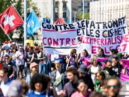 Près des 3000 personnes dans le cortège du 1er Mai à Genève