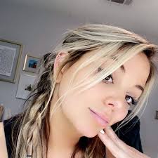 WNBA star Sophie Cunningham has found herself in the spotlight after a  recent on-court altercation while defending her teammate Caitlin Clark. The  fiery moment quickly went viral, prompting fans to circulate photos