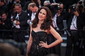 She is an american actress and fashion model. What Andie Macdowell Eats To Stay In Top Shape For Both Acting And Modeling