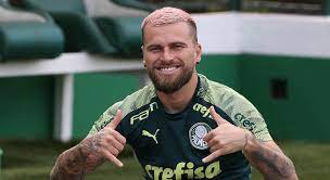 O contrato tem validade por cinco temporadas (até o fim de 2022). J4og7qd36ghjem