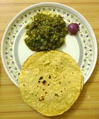 Sarson Ka Saag Mustard Leaves Curry Enjoyed With Missi Roti Recipe Kids Lunch Recipes Saag Recipe Recipes