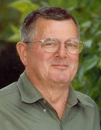 Leonard Kuhn's Instagram, Twitter & Facebook