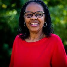 Denise Saucedo's Instagram, Twitter & Facebook