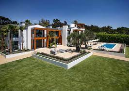 Jaw Dropping Post Modern Contemporary Estate In Southern California Modern Architecture Design Contemporary California Modern