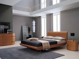 Grey Walls With Wood Furniture Contemporary Beds And Modern Bedroom Decorating Ide Modern Bedroom Furniture Contemporary Bedroom Furniture Modern Bedroom Decor