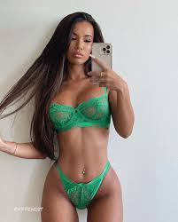 Samantha Rayner Sexy Tits and Ass Photo Collection - Fappenist