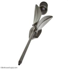Your garden supply and advice hq. Heritage Farms Cattail Stake Clinging Bird Feeder