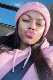 Hi all! I just wanted to introduce myself! I'm Romeika and so excited about  my creator journey! Follow me and I'll follow you! 💕💕💕💕