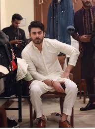 Fawad Khan Fc On Twitter Fawadkhan Spotted Today At A Fashion Show In Karachi For Sfkbridals Show Collection Fawad also represented pakistan at the closing ceremony of hajj, hosted by the kingdom of saudi arabia ministry of media.
