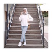 Check spelling or type a new query. 10 Ide Padu Padan Ootd Hijab Dengan Kemeja Putih Simpel Nan Elegan