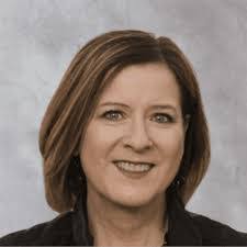 Sarah Ralston's Instagram, Twitter & Facebook