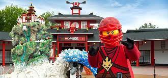 Legoland discovery center is the ultimate indoor lego playground with 2 rides, 10 lego build & play zones, a 4d cinema & much more! Legoland In Billund Tagesausflug Von Romo