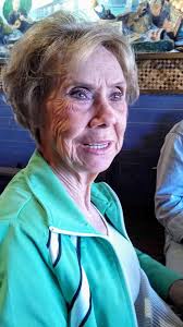 Clara Michaels's Instagram, Twitter & Facebook