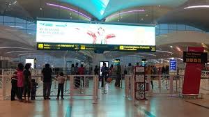 Ada 21 trip pulang pergi (pp) setiap harinya, sehingga total ada. Terpapar Kabur Asap Sejumlah Penerbangan Di Bandara Kualanamu Dibatalkan Tribun Medan