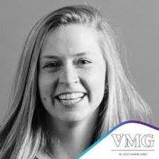 Eliza Becker's Instagram, Twitter & Facebook