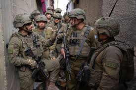 דובר צה״ל IDF Spokesperson - הרמטכ״ל בלב ג'באליה: ״אנחנו רוצים להביא את החטופים שלנו חיים הביתה, ולהביא את החטופים שלצערנו אינם בין החיים חזרה לקבר ישראל״ הרמטכ״ל, רב-אלוף הרצי הלוי, ביקר היום