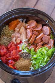 Slow Cooker Jambalaya Mit Andouillewurst Huhnchen Und Shrimps Gekocht Mit Niedrigen Gewurzen Und Gemuse Mit Nur 10 Minuten Jambalaya Rezept Jambalaya Rezepte