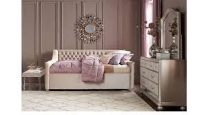 Show off your favorite sofia vergara photos to the world! Kids Petit Paris Champagne 5 Pc Twin Daybed Bedroom