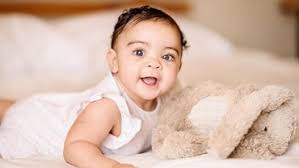 Biasanya, ibu lebih berperan dalam memilihkan nama bayi perempuan. 100 Nama Bayi Perempuan Bahasa Arab Berawalan K