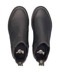 Dr martens 2976 chelsea boots in brown. Dr Martens Chelsea Boots Laura Schwarz Gortz 48582101