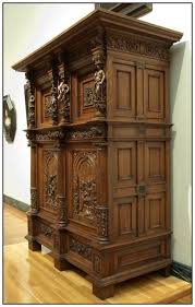 Beeldenkast Restaurierung Angela Meincke Munchen Antike Mobel Gotische Mobel Viktorianisches Mobel